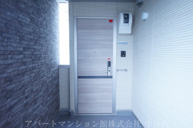 T's-roomのエントランス
