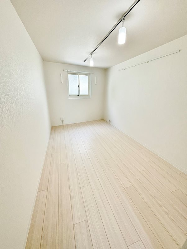豊島区要町３丁目の賃貸マンションの居間・リビング