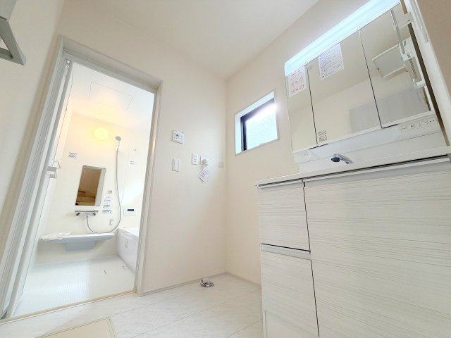 あきる野市上代継全１棟　新築戸建の独立洗面台