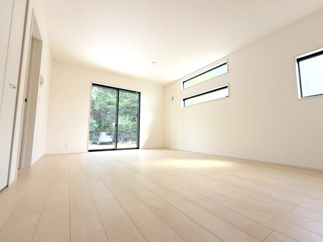 あきる野市上代継全１棟　新築戸建の居間・リビング