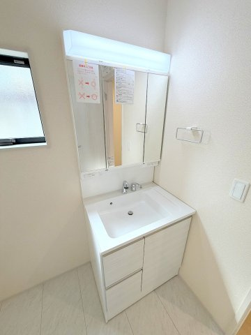 あきる野市上代継全１棟　新築戸建の独立洗面台