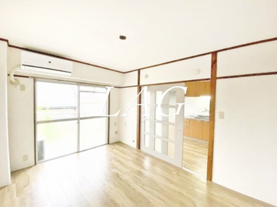 【居間・リビング】 | 綾瀬リージェントマンション | 洋室のお部屋です。