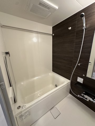 コンシェリア町屋の浴室