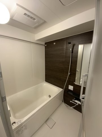 コンシェリア町屋の浴室