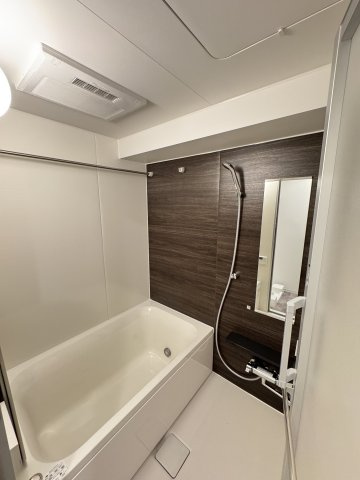 コンシェリア町屋の浴室