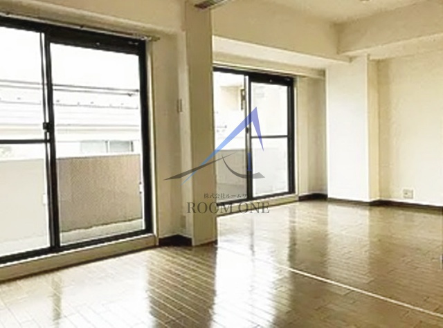 エストレーラの居間・リビング|洋室のお部屋です。