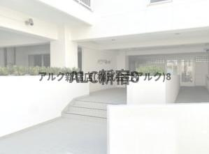 ハイツ千駄ヶ谷のエントランス