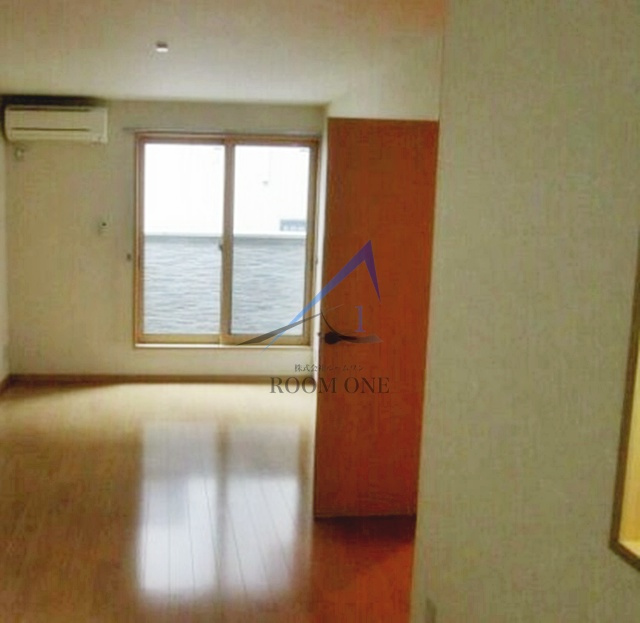 カーサ萬高の居間・リビング|洋室のお部屋です。