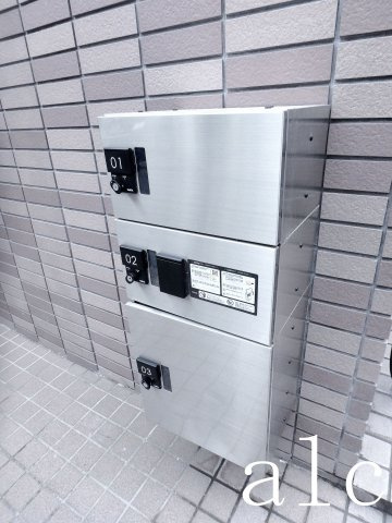 中野区中央２丁目のアパートのその他共用部分|宅配ボックスがあれば不在も怖くありません♪