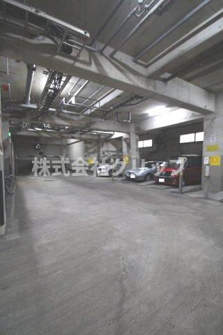 横浜平沼ダイカンプラザⅠの駐車場