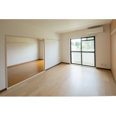 府中市若松町３丁目の賃貸マンションの居間・リビング|※写真は同タイプ住戸です。