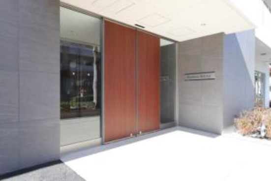 Residence IRUMAのエントランス
