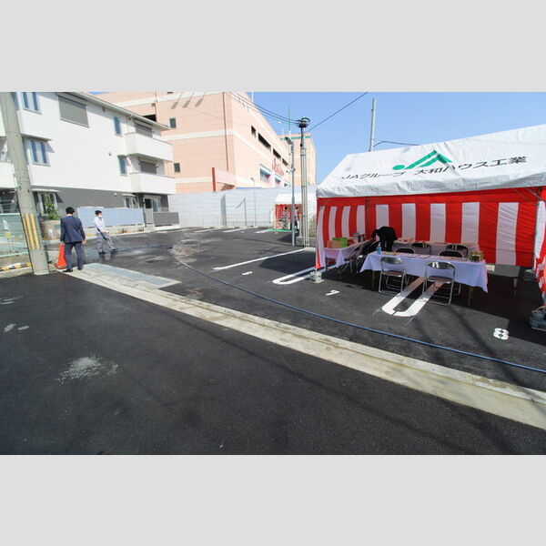フォレスト フィールドⅡの駐車場