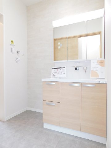 名古屋市南区呼続１丁目の中古一戸建の独立洗面台|◇洗面脱衣室◇　　洗面台新品交換　（２０２６年４月リフォーム済）　