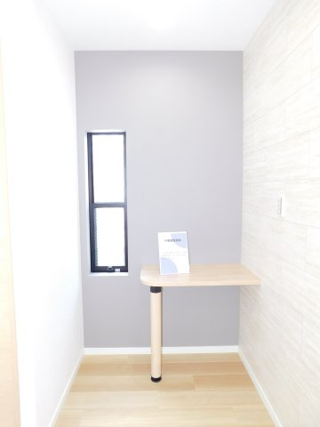 名古屋市南区呼続１丁目の中古一戸建の居間・リビング|◇カウンター◇　　家事やワークスペースなど多用途に利用できます♪　（２０２６年４月リフォーム済）