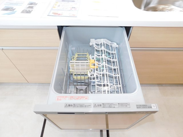 名古屋市南区呼続１丁目の中古一戸建のキッチン|◇食洗機◇　　家事の時短になる便利な食洗機付き！