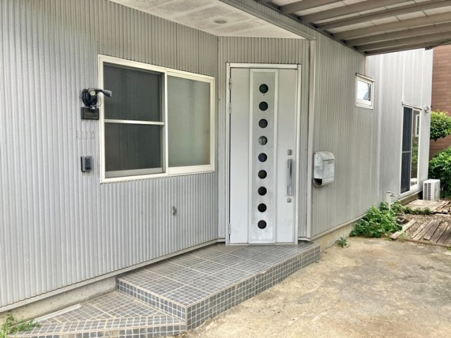 堀之内戸建のエントランス