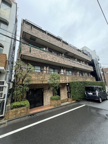 港区東麻布３丁目の賃貸マンションの外観