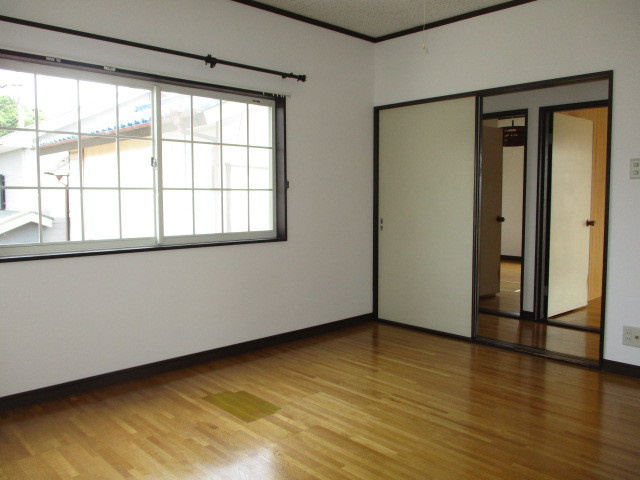 畠田3戸建の寝室