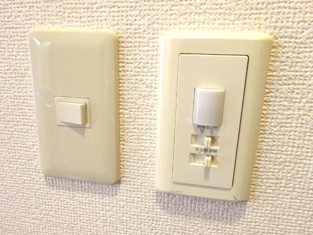 ロッソ・スクーデリアのその他|トイレ、玄関、洗面センサーライト