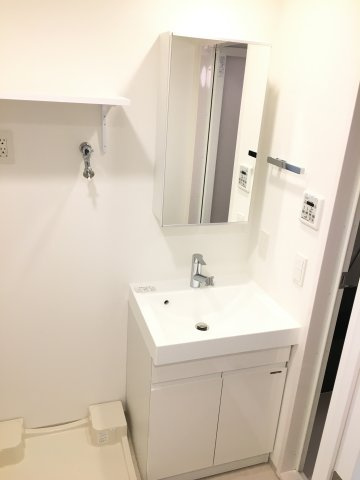 マーロ千住クレストタップの洗面所|広い洗面スペース