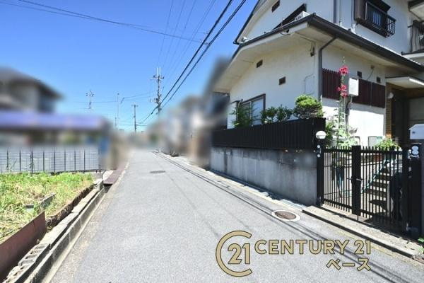 北葛城郡上牧町米山台２丁目　一戸建の前面道路含む現地写真|■現地撮影写真■