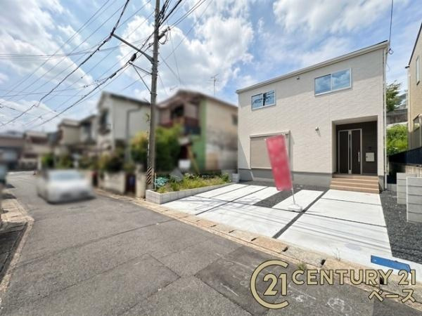 大和郡山市小泉町 ／新築一戸建の前面道路含む現地写真