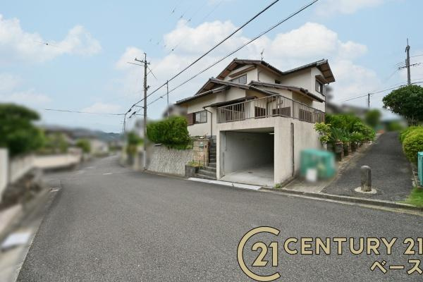 生駒郡平群町若葉台１丁目　一戸建の前面道路含む現地写真|■現地撮影写真■