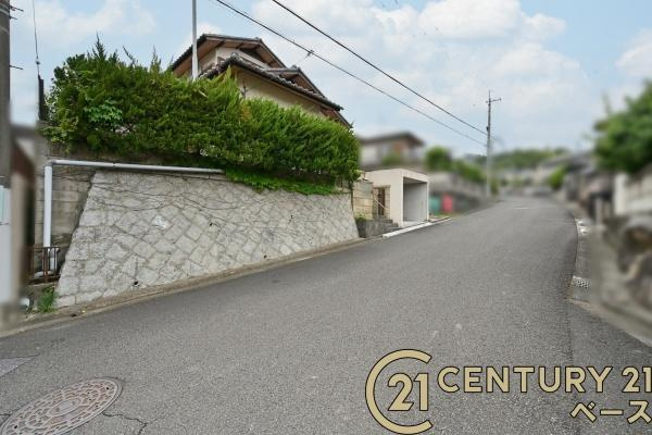 生駒郡平群町若葉台１丁目　一戸建の前面道路含む現地写真|■現地撮影写真■