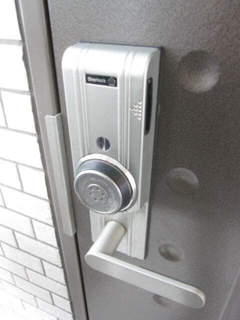 ランエージ新御徒町の玄関
