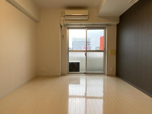 ランエージ新御徒町の居間・リビング