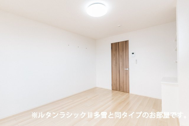 レガリア駅東の内装|内装は落ち着いています