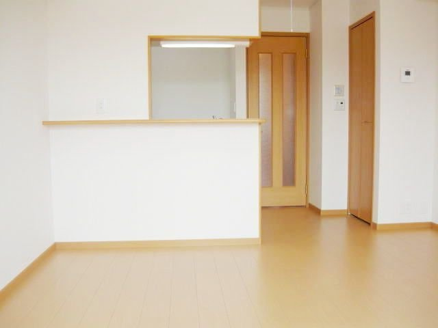 エアリーⅠの居間・リビング|ゆったり過ごせるリビングです