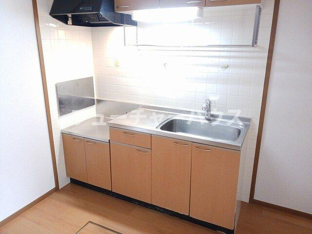 アンソレイエⅠのキッチン|コンパクトなキッチンで掃除もラクラク