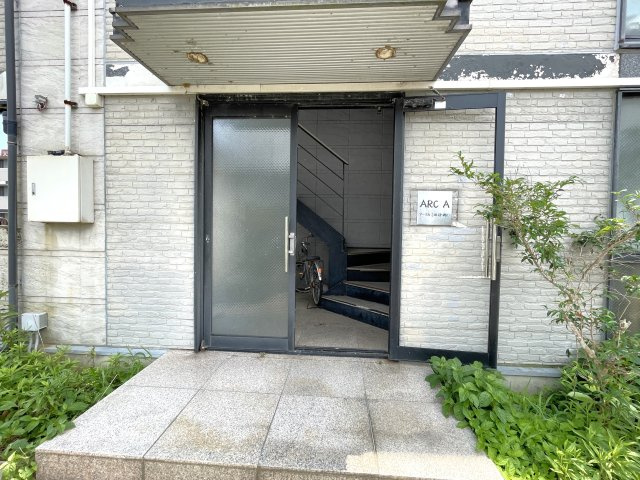 アークAのエントランス