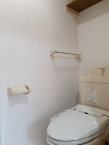 アムールⅡＣのトイレ|清潔感のあるトイレです