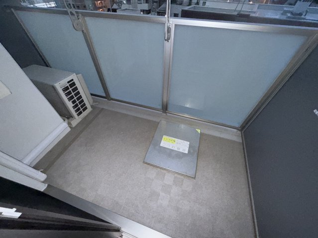 LiveCasa王子公園のバルコニー|同物件別部屋写真