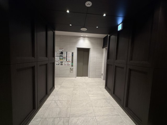 LiveCasa王子公園のロビー