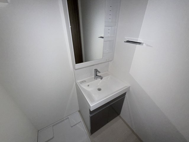 LiveCasa王子公園の洗面所|同物件別部屋写真