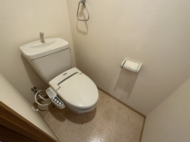 姫路市二階町の賃貸マンションのトイレ