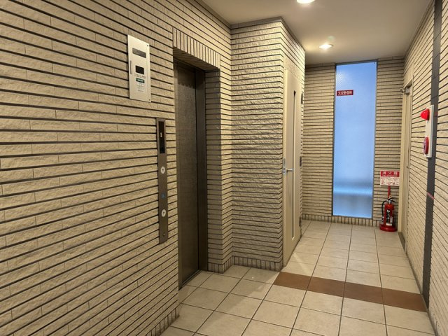 姫路市二階町の賃貸マンションのエントランス