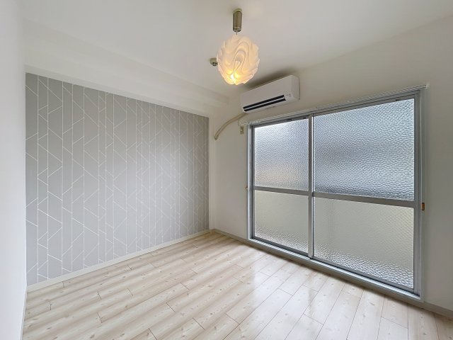 第一下前マンションの洋室