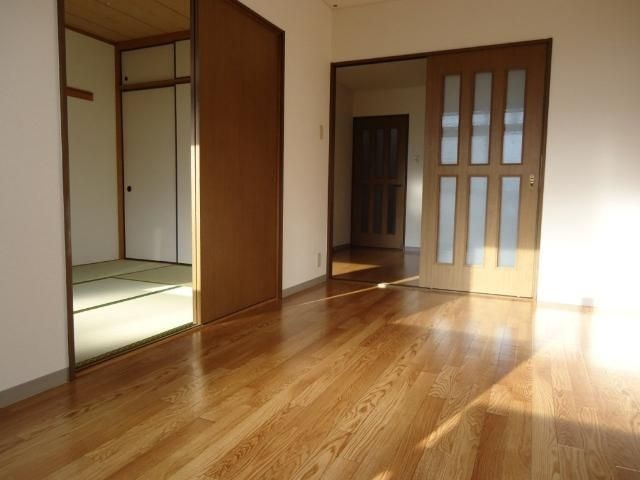 グランドール七夕の洋室