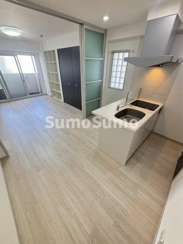 大阪市浪速区敷津西２丁目の賃貸マンションの居間・リビング