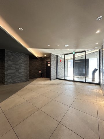 プレサンス大国町アドロッソのロビー