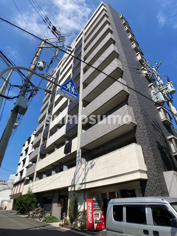 アスリート本町リバーウエストの外観