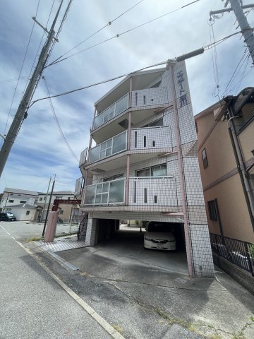 エステート湊川の外観