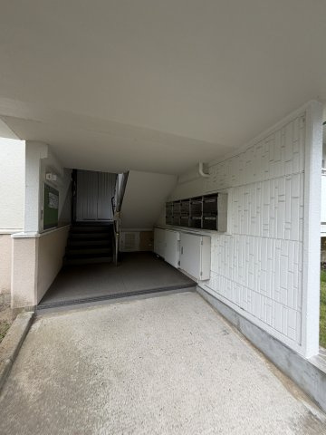 名谷27団地111号棟の外観