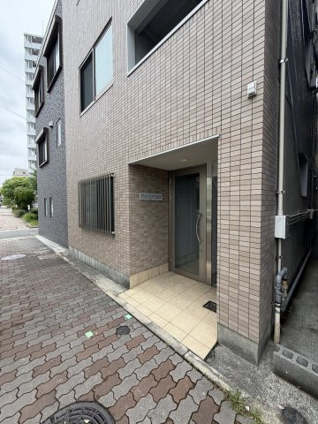 INNEVAREのエントランス
