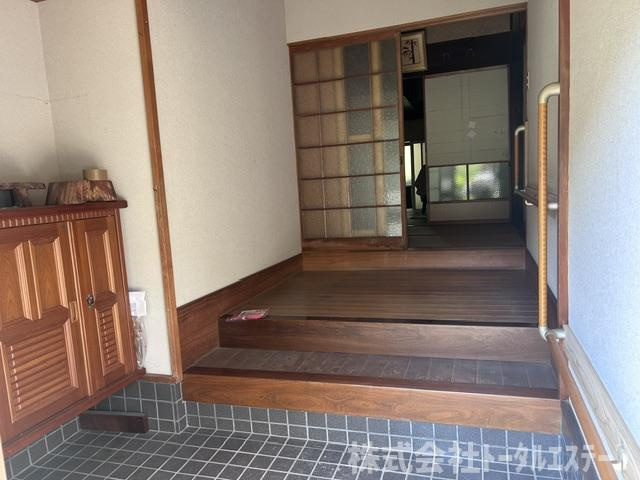 下関市豊浦町大字宇賀5608番地の玄関